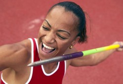 电子竞技-姆巴佩赛事官方发布出色防守新规，FPX争议不断！